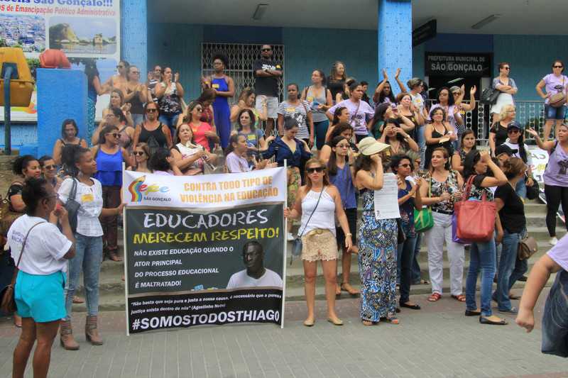 Justiça determina que 80% dos professores voltem ao trabalho